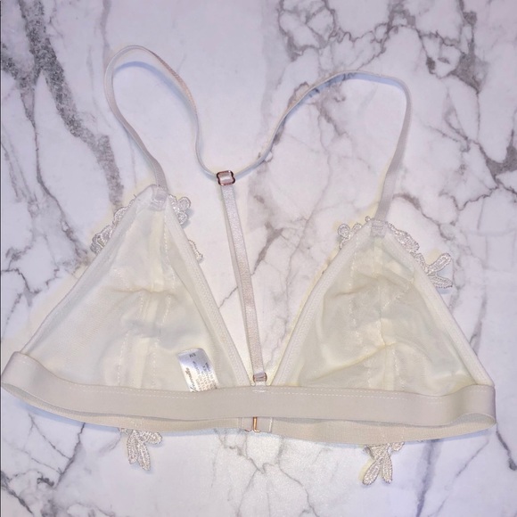 White Lace Bralette - Picture 2 of 4